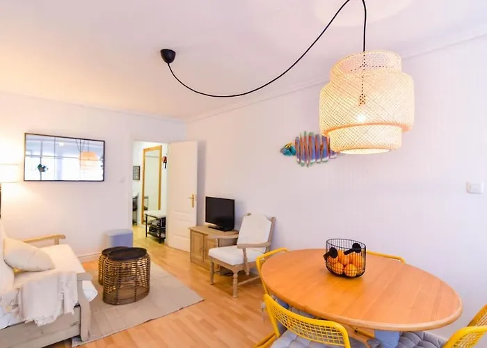 C12a02 Playa Moderno, By R2r Consulting Apartman